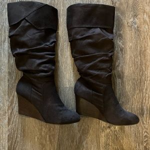 Rampage Shireen Chocolate Brown Women’s Faux Suede Slouch Boots - Size 9 1/2